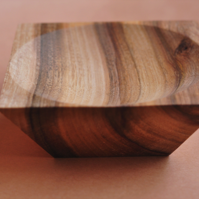 Miska z drewna orzecha włoskiego S